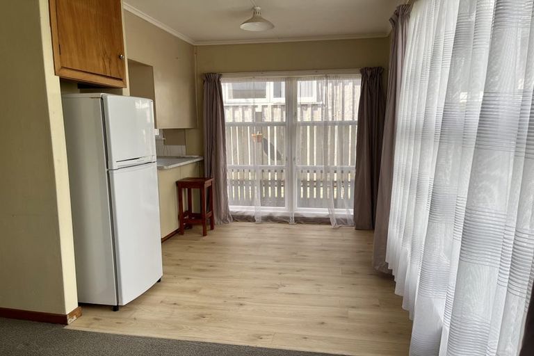 Photo of property in 66 Barrett Street, Westown, New Plymouth, 4310