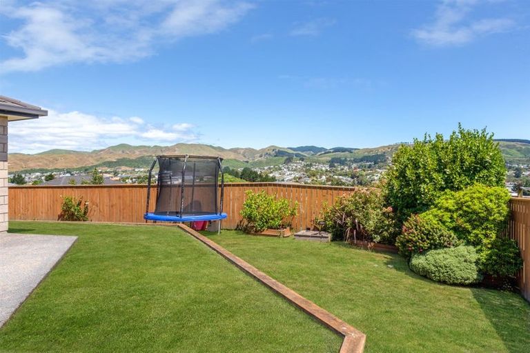 Photo of property in 31 Paparoa Crescent, Aotea, Porirua, 5024