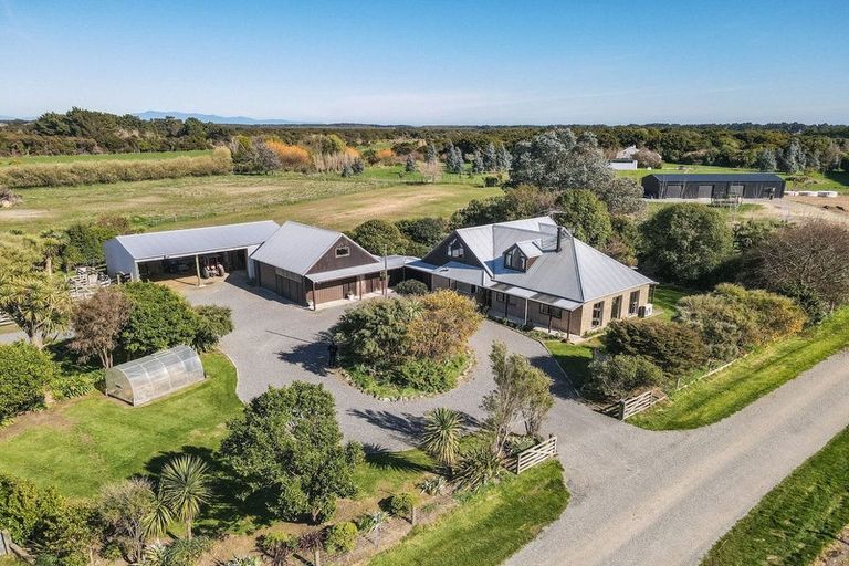 Photo of property in 242 Oreti Road, Otatara, Invercargill, 9879