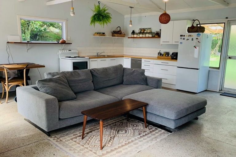 Photo of property in 23a Old Road South, Okato, 4335