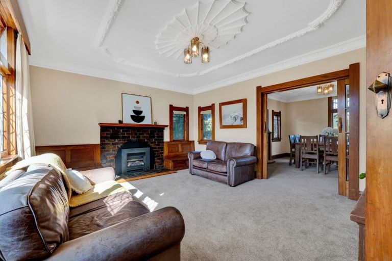 Photo of property in 6 Ridge Lane, New Plymouth, 4310