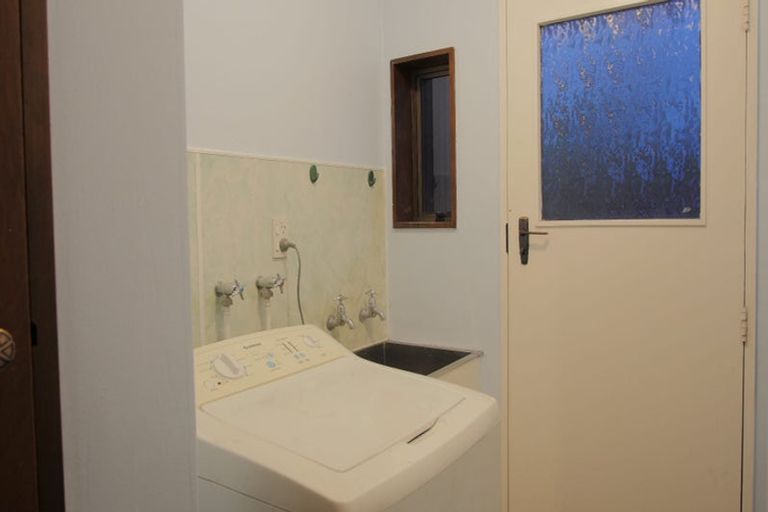 Photo of property in 32 Cecil Place, Cloverlea, Palmerston North, 4412