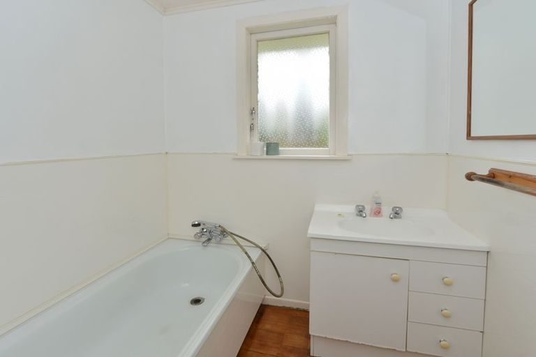 Photo of property in 99 Crawford Crescent, Te Kamo, Whangarei, 0112