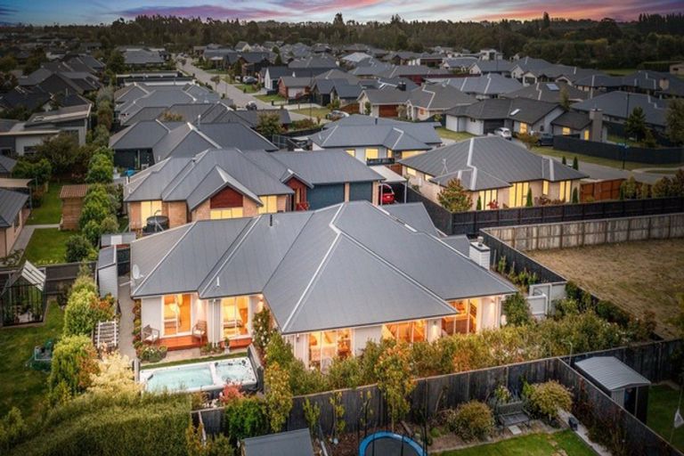 Photo of property in 5 Oakley Drive, Prebbleton, 7604