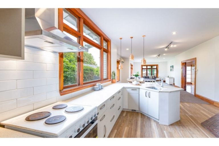 Photo of property in 120 Warrington Street, Mairehau, Christchurch, 8013