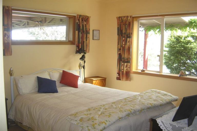 Photo of property in 9 Pembroke Street, Waimate, 7980