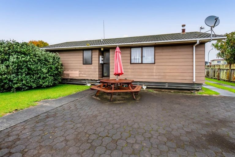 Photo of property in 6 Trimble Place, Bell Block, New Plymouth, 4312