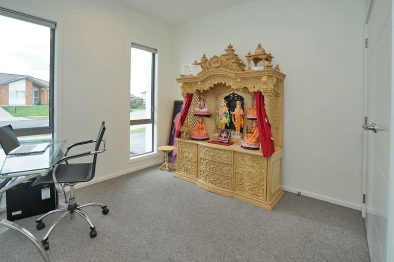 Photo of property in 14 Platina Place, Flagstaff, Hamilton, 3210