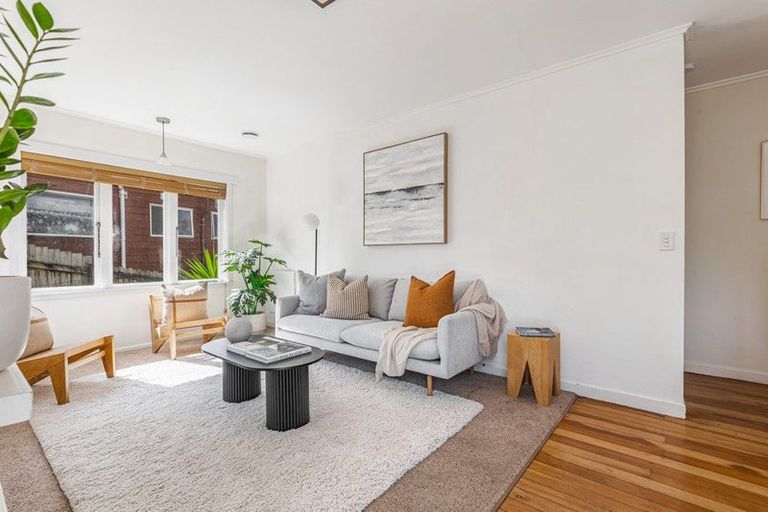 Photo of property in 13a Kinvig Place, Ranui, Auckland, 0612