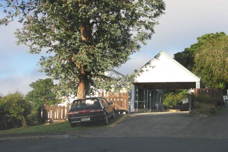 Photo of property in 24 Orton Street, Glenfield, Auckland, 0627