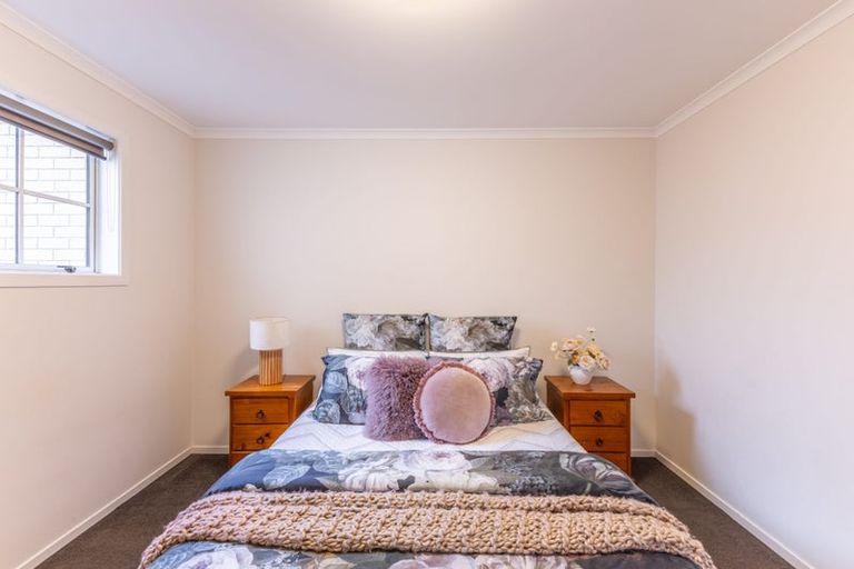 Photo of property in 11 Chiefs Court, Hamilton East, Hamilton, 3216