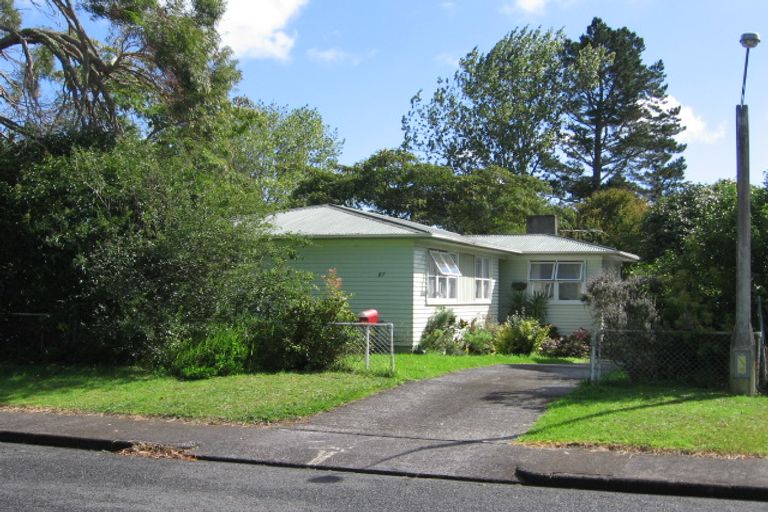 Photo of property in 87 Riverpark Crescent, Henderson, Auckland, 0610