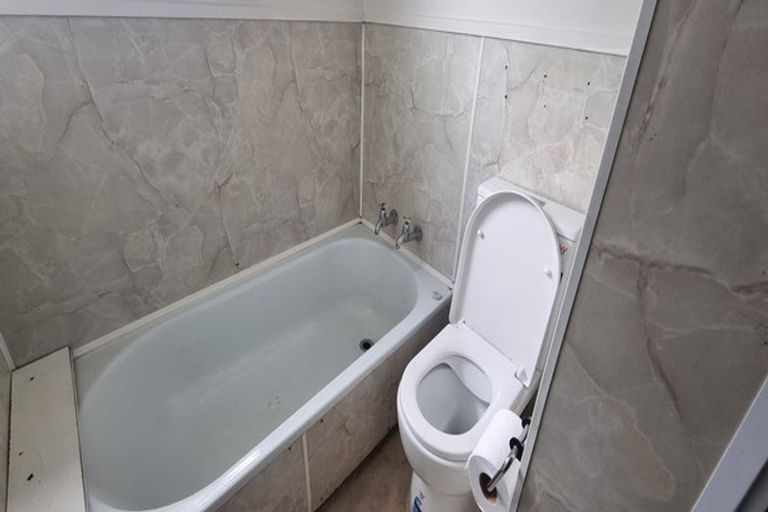 Photo of property in 18 Torrens Road, Hillmorton, Christchurch, 8024