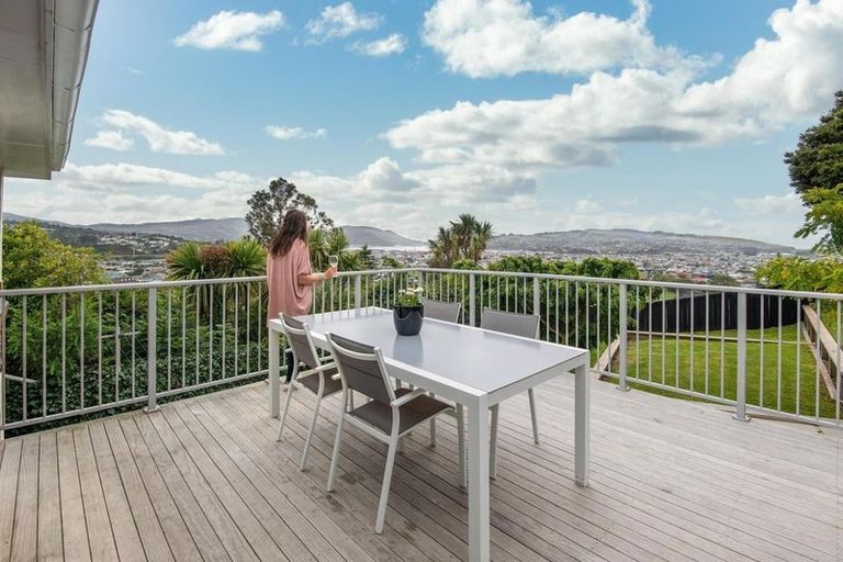 Photo of property in 75 Easther Crescent, Kew, Dunedin, 9012