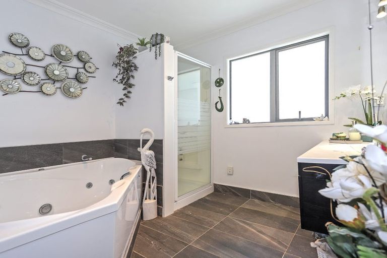 Photo of property in 61 Hamurana Road, Omokoroa, 3114