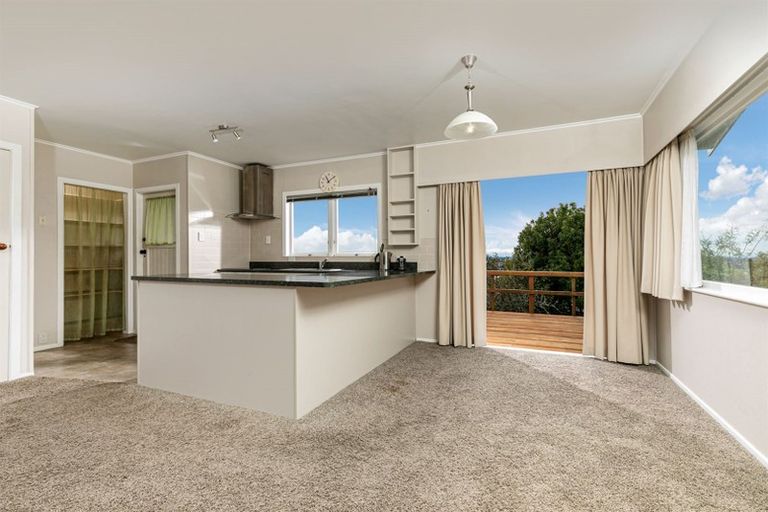 Photo of property in 175 Waimumu Road, Massey, Auckland, 0614