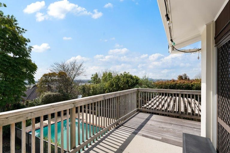 Photo of property in 4 Anzac Road, Pukekohe, 2120