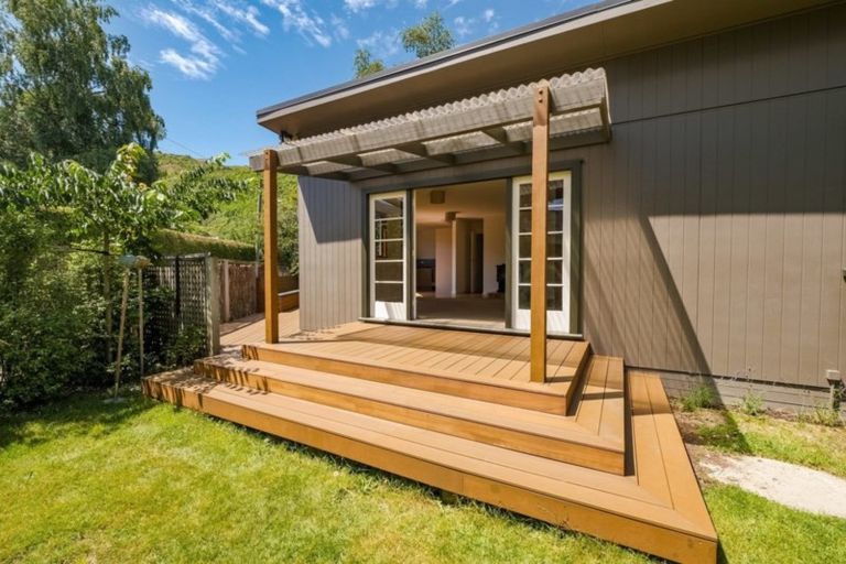 Photo of property in 51 Centennial Avenue, Arrowtown, 9302