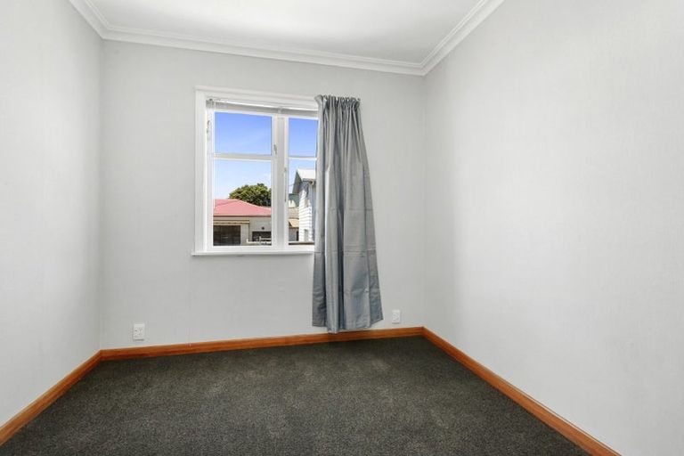 Photo of property in 98 Kilbirnie Crescent, Kilbirnie, Wellington, 6022
