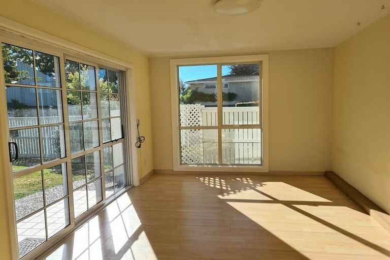 Photo of property in 5 Guinness Crescent, Ilam, Christchurch, 8041