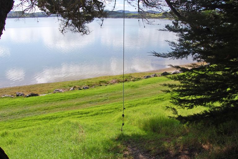 Photo of property in 18a Salt River View Road, Kaiwaka, 0573