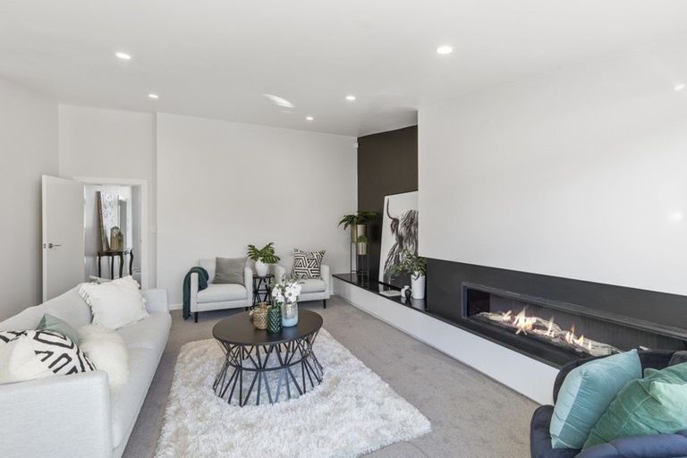 Photo of property in 5 Bay Street, Petone, Lower Hutt, 5012