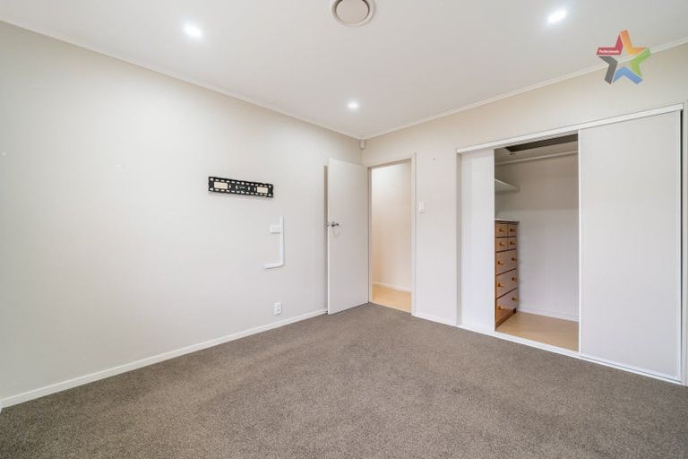 Photo of property in 315 Wellington Road, Wainuiomata, Lower Hutt, 5014