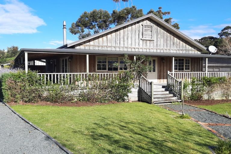 Photo of property in 6 Beachcomber Road, Mangawhai Heads, Mangawhai, 0505