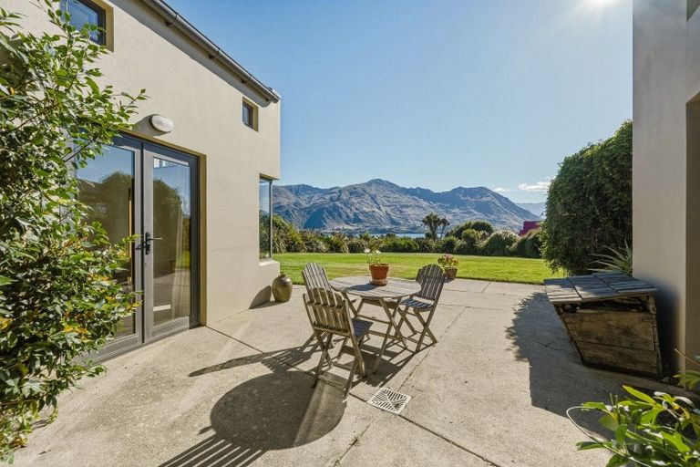 Photo of property in 3 Atherton Place, Wanaka, 9305