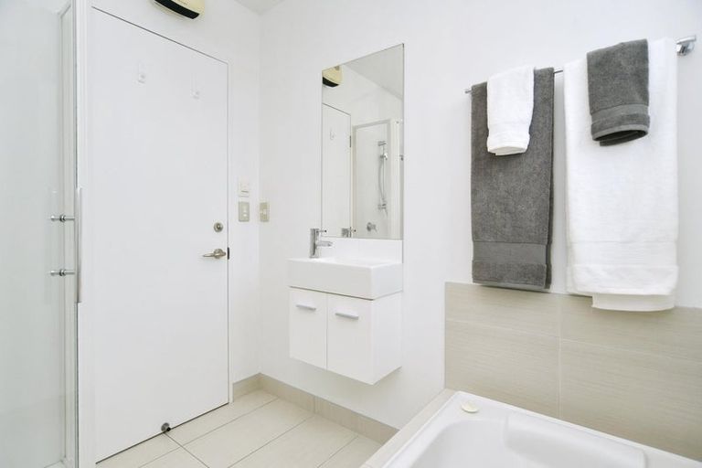 Photo of property in 41d Mcmahon Drive, Aidanfield, Christchurch, 8025