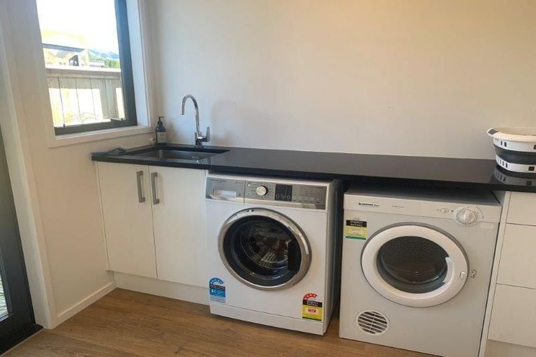 Photo of property in Luggate Park, 2 Cooper Crescent, Luggate, Wanaka, 9383