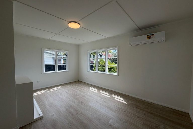 Photo of property in 1007 Pukatea Street, Saint Leonards, Hastings, 4120