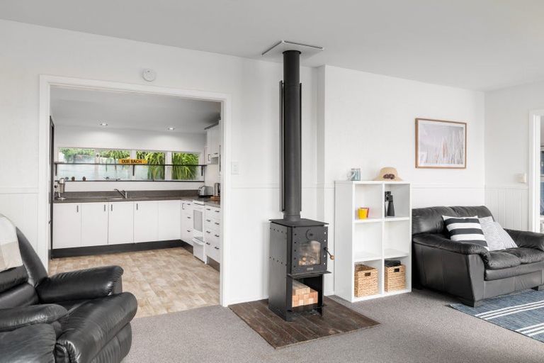 Photo of property in 17 Purau Avenue, Diamond Harbour, 8972