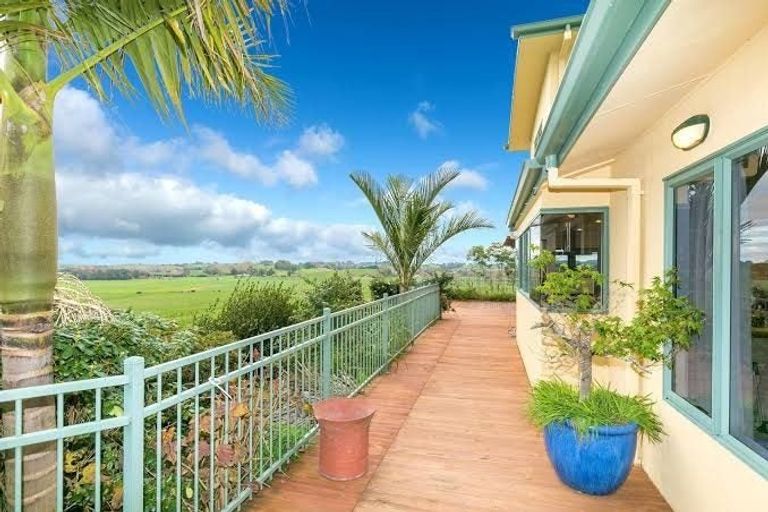 Photo of property in 26 Highgrove Drive, Grandview Heights, Hamilton, 3200