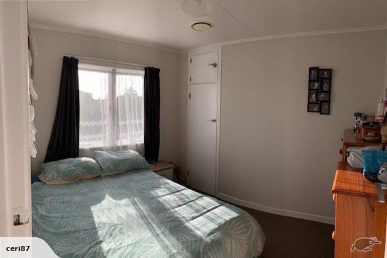 Photo of property in 83 Old Onerahi Road, Onerahi, Whangarei, 0110