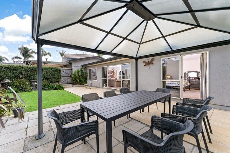 Photo of property in 35 Cloverfields Drive, Waimauku, 0812