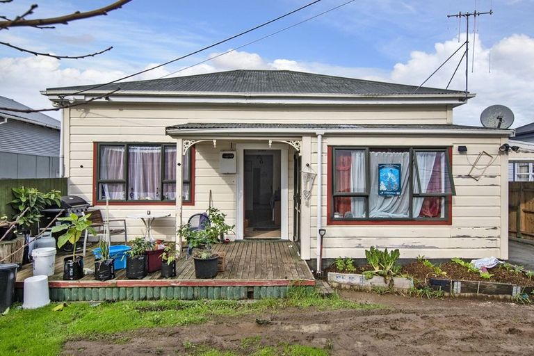 Photo of property in 21a Second Avenue, Avenues, Whangarei, 0110