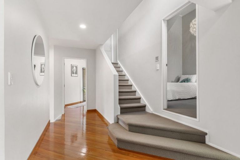 Photo of property in 433 East Coast Road, Mairangi Bay, Auckland, 0630