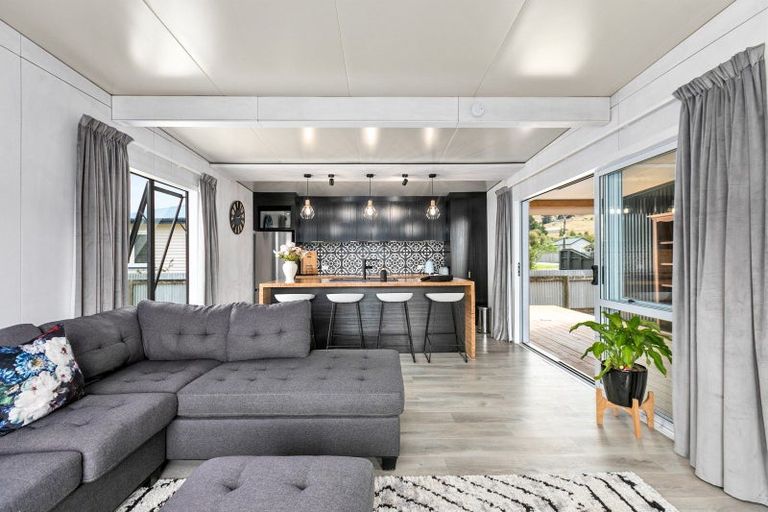 Photo of property in 20 Dundas Street, Porangahau, 4293