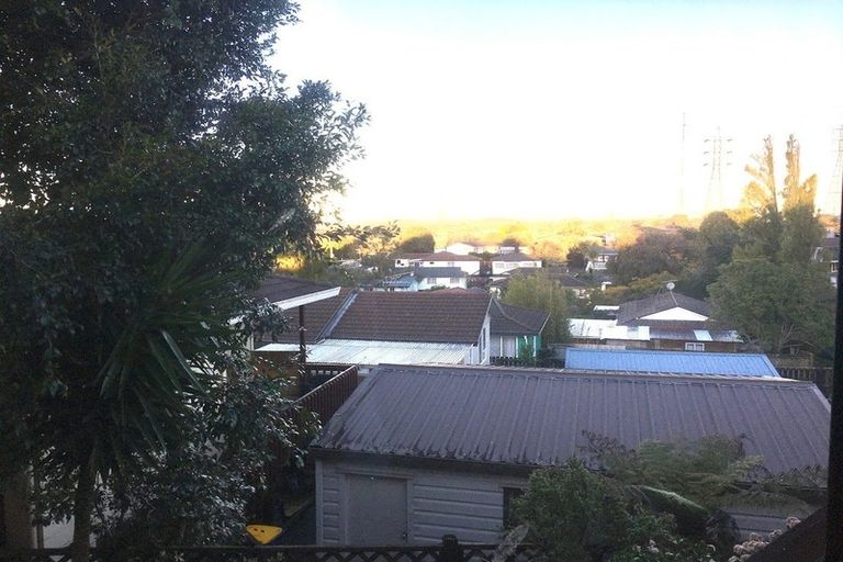 Photo of property in 84 Keegan Drive, Massey, Auckland, 0614