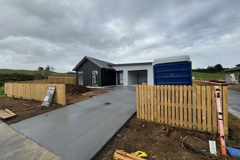 Photo of property in 205 Adler Drive, Ohauiti, Tauranga, 3112