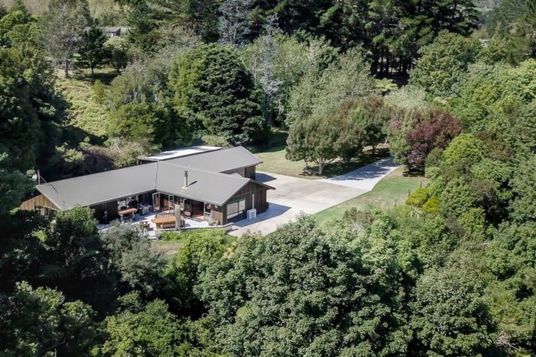 Photo of property in 37 Kents Road, Reikorangi, Waikanae, 5391