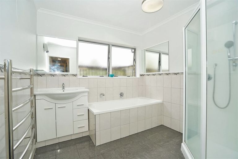 Photo of property in 35 Balfour Crescent, Riverlea, Hamilton, 3216