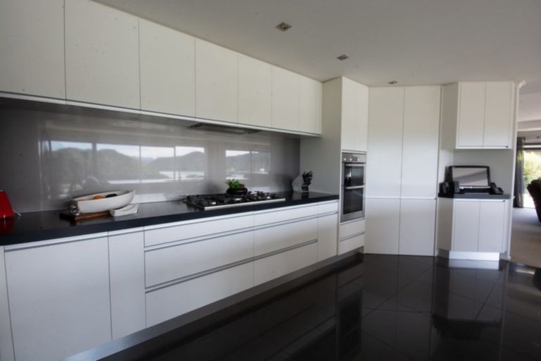 Photo of property in 26 Russell Street, Picton, 7220