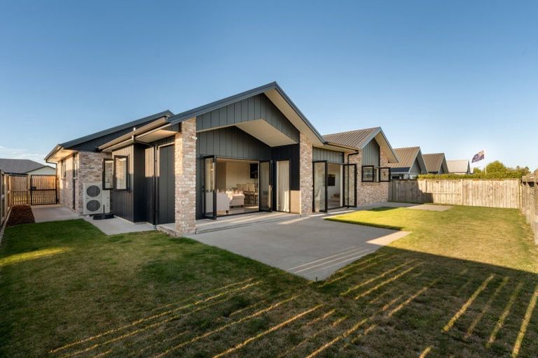 Photo of property in 10 Saint Thomas Avenue, Pyes Pa, Tauranga, 3112