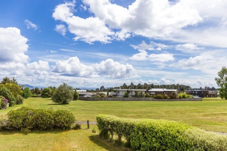 Photo of property in 18 Rowena Crescent, Motuoapa, Turangi, 3382