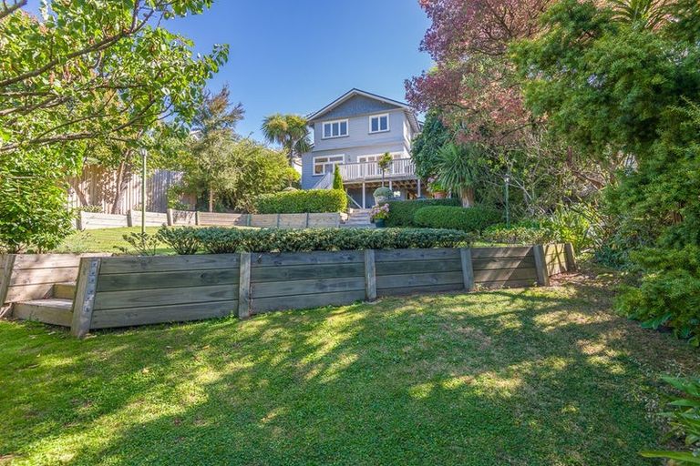 Photo of property in 7 Hackthorne Road, Cashmere, Christchurch, 8022