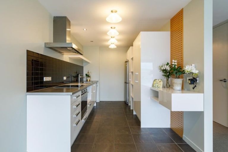 Photo of property in Portal Apartments, 6c/42 Cable Street, Te Aro, Wellington, 6011