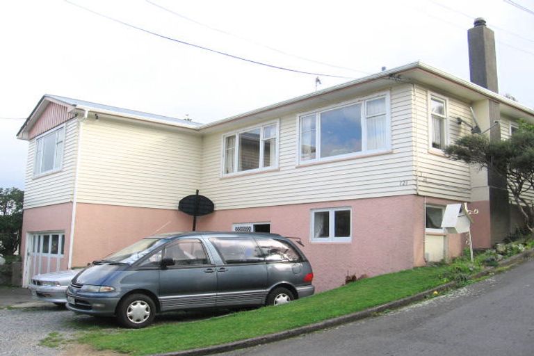 Photo of property in 121 Broderick Road, Johnsonville, Wellington, 6037