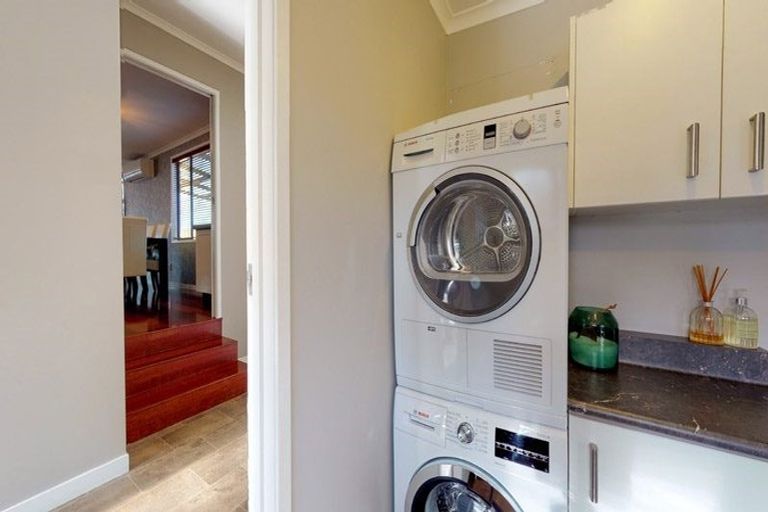 Photo of property in 8 Doctors Hill Road, Maungaturoto, 0520